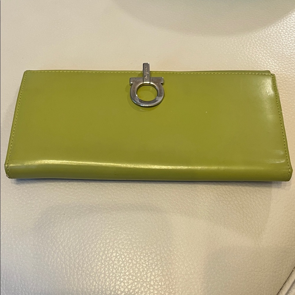 Ferragamo Green Leather Wallet with Silver Gancini Hardware